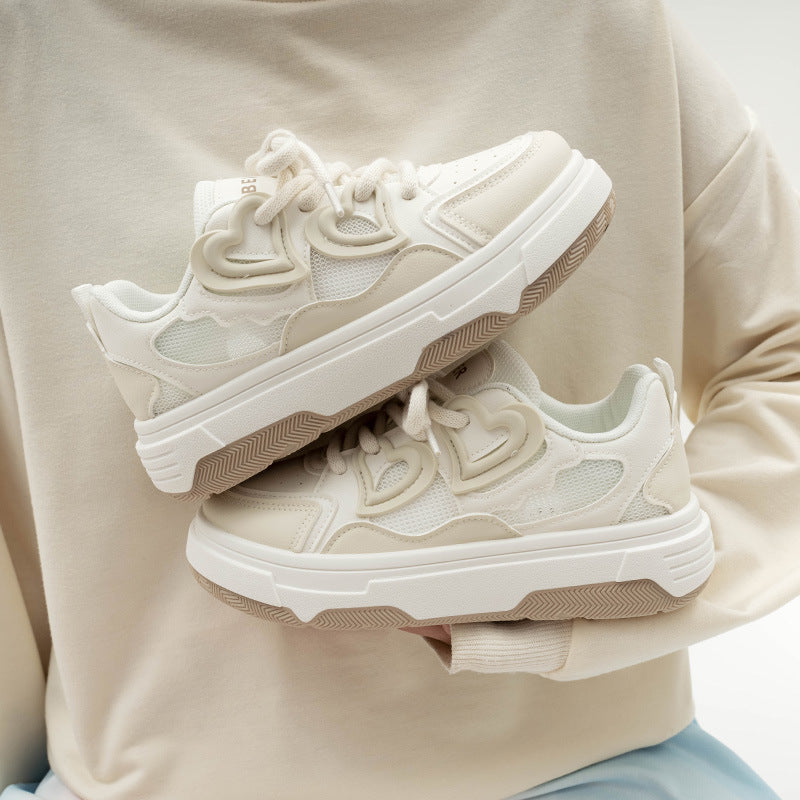 Damen Sportliche Sneakers mit Herz-Design und atmungsaktiver Mesh-Oberfläche R&B