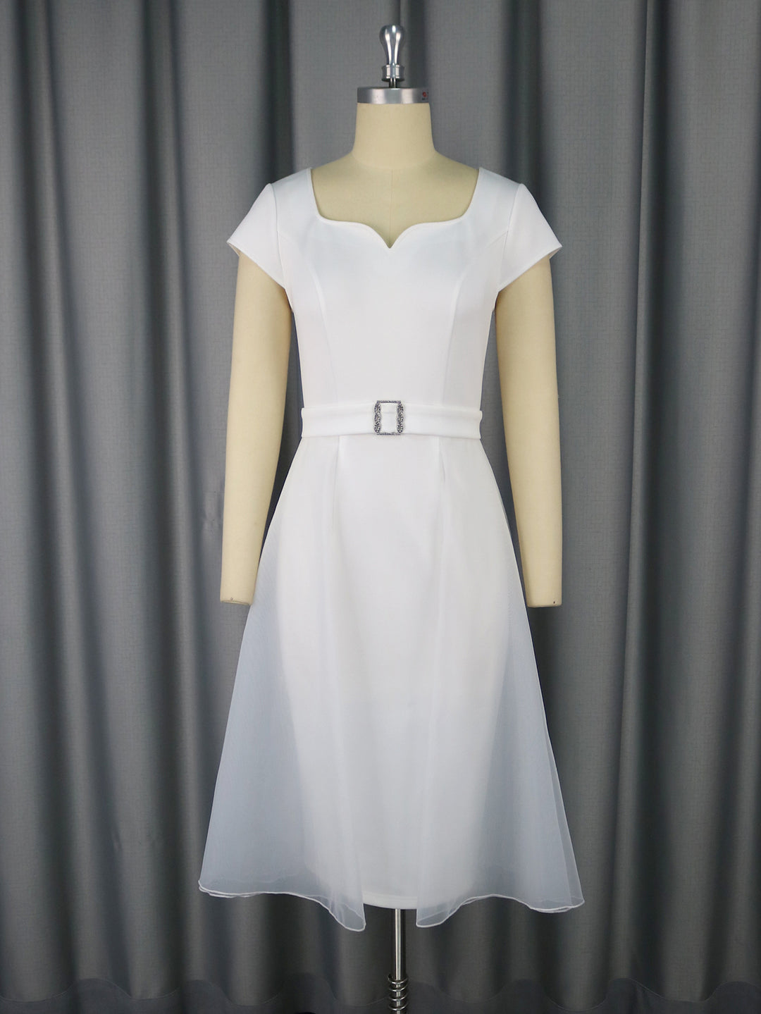 Damen A-Linien Kleid mit tailliertem Gürtel und elegantem Herzausschnitt R&B