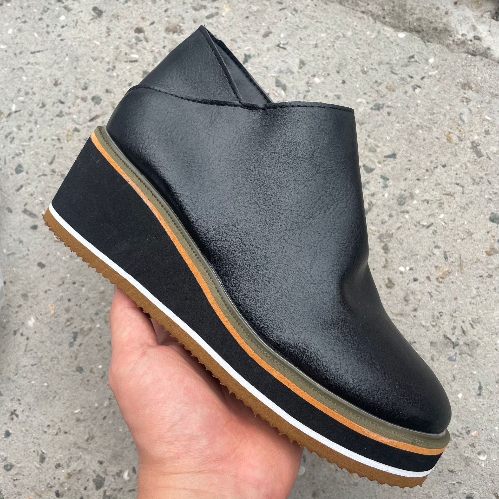 Damen Bequeme Wedge-Pantolette aus hochwertigem Leder R&B