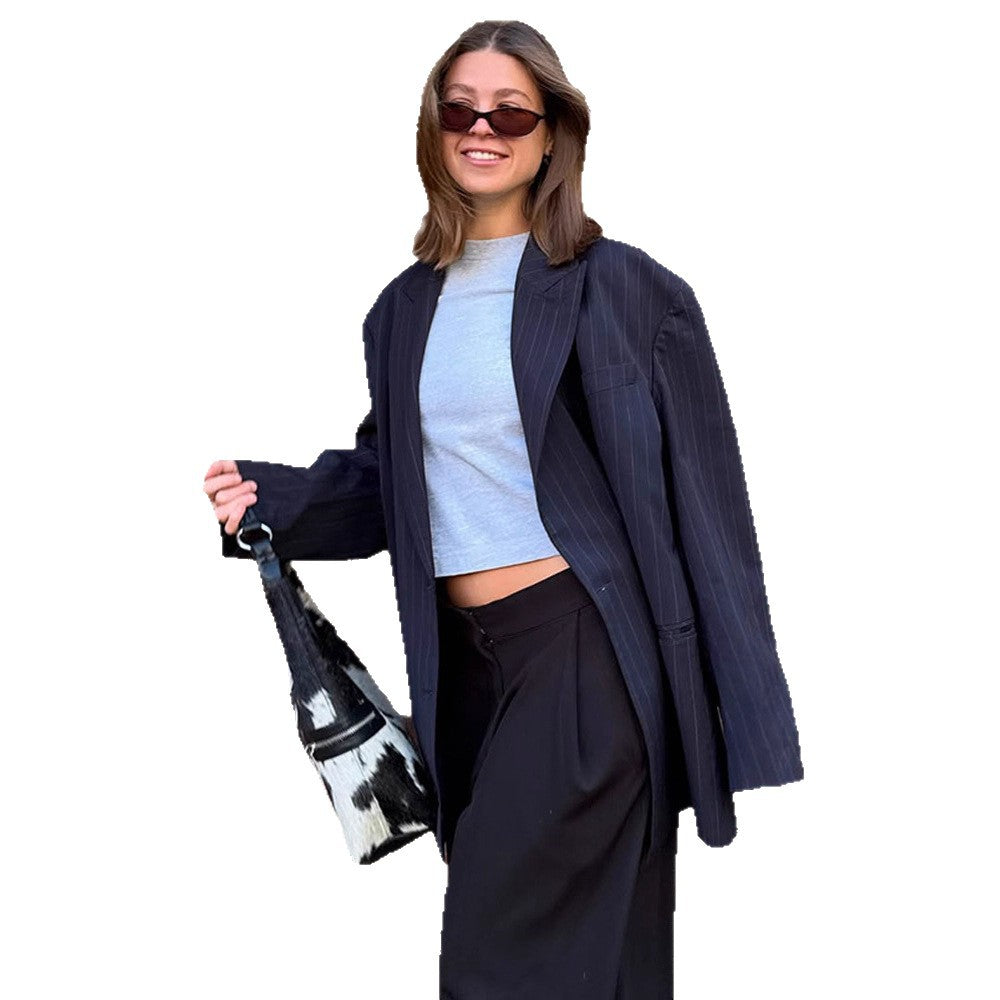 Damen Oversized Blazerjacke mit tailliertem Schnitt und feinen Nadelstreifen R&B
