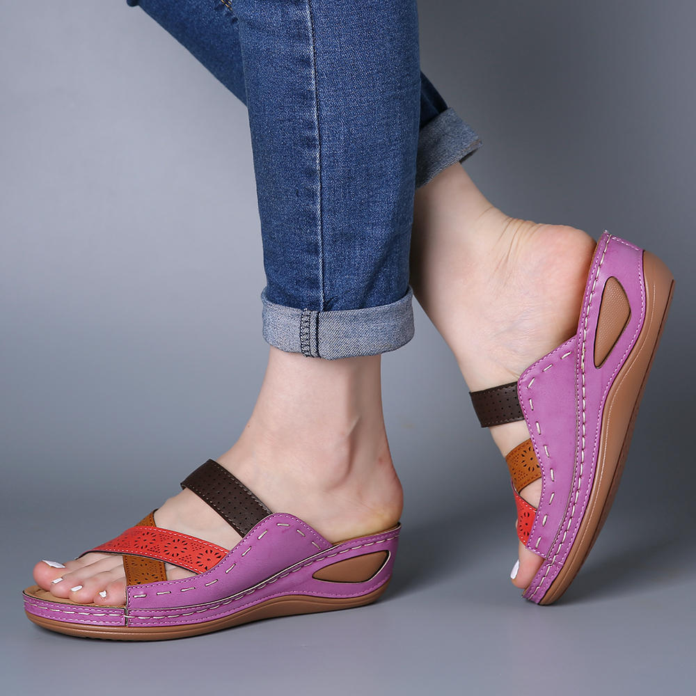 Damen Wedge-Sandaletten mit perforierten Riemen R&B