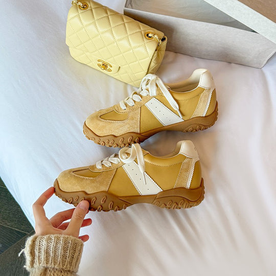 Damen Sportliche Sneakers mit atmungsaktivem Obermaterial und ausgeflipptem Laufprofil R&B