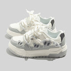 Damen Sneakers mit verspieltem Herzdesign und bequemer Dämpfung