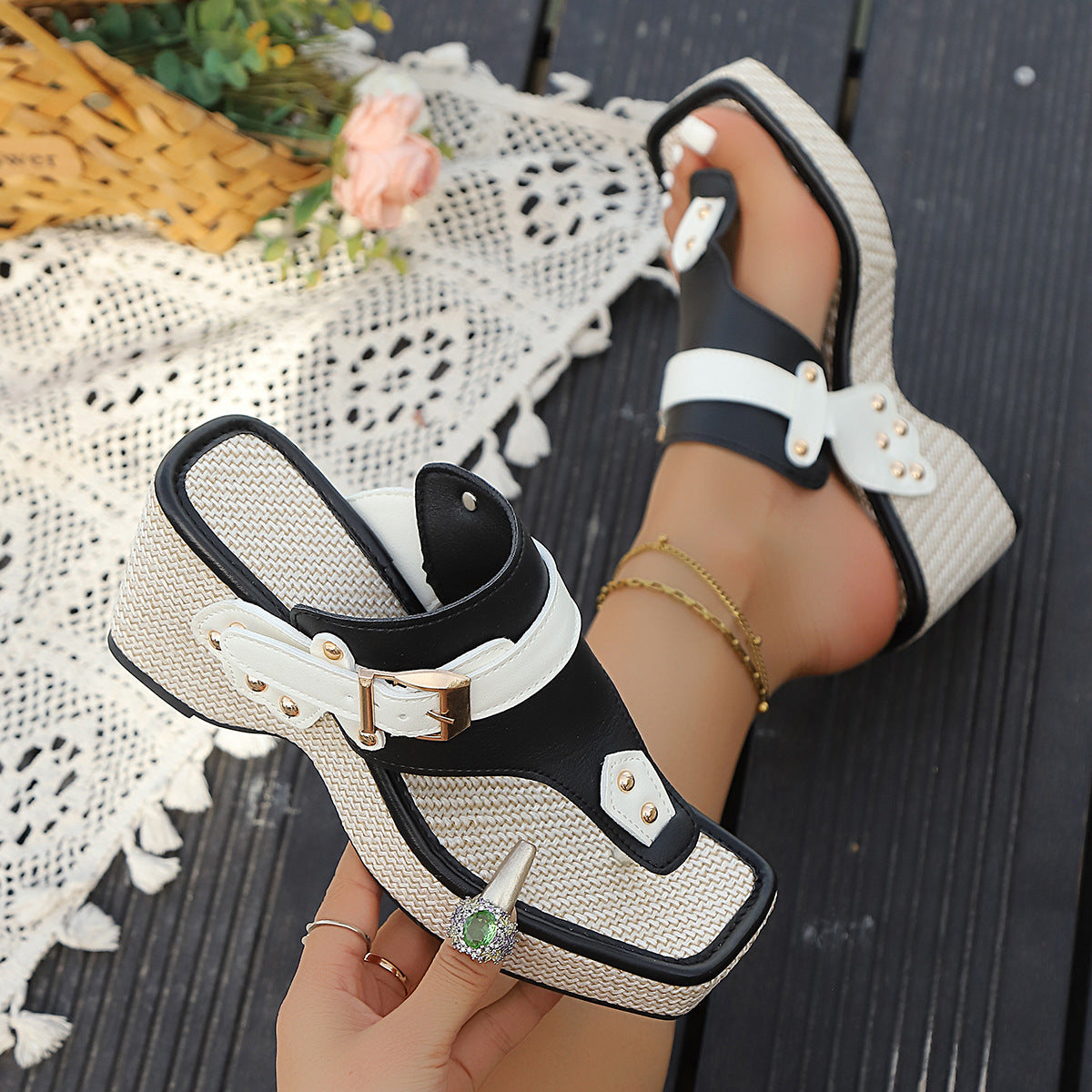 Damen Wedge-Sandaletten mit modischem Riemendesign und dekorativem Schnallenverschluss R&B