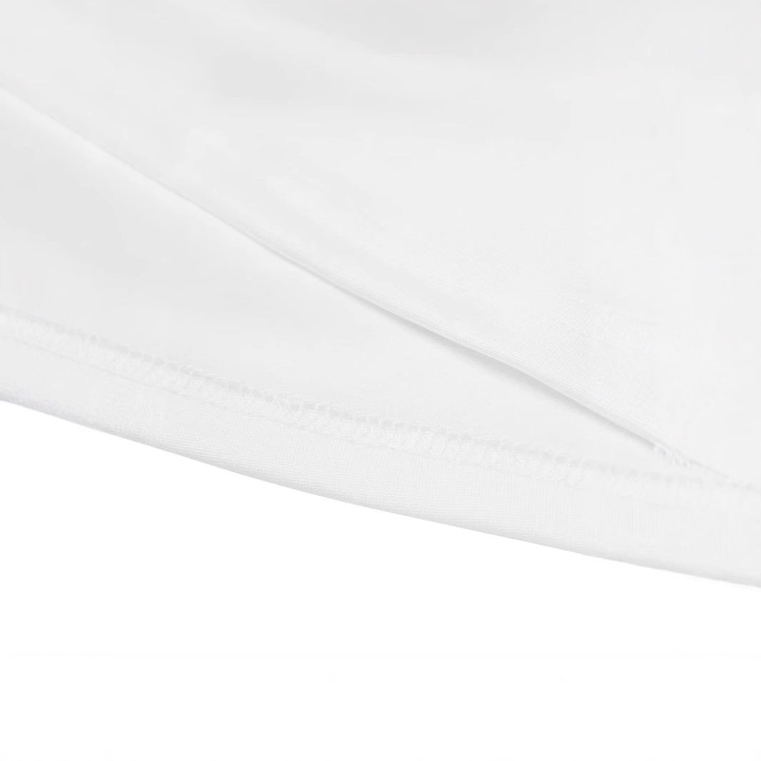 Damen Crop-T-Shirt mit verspieltem Erdbeer-Motiv und elegantem Halsabschluss R&B
