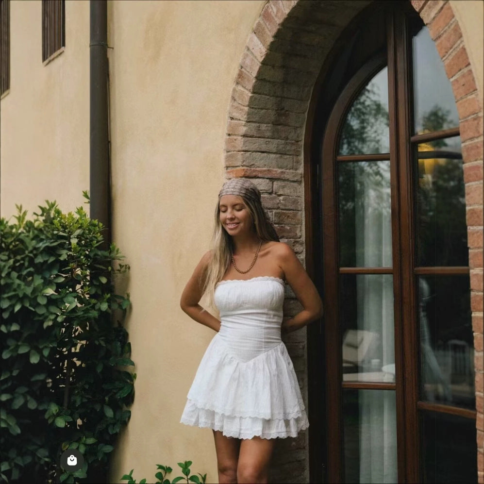 Damen Trägerloses Minikleid mit feinem Spitzenbesatz und fließendem Rock R&B