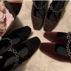 Damen Ballerinas mit elegantem Riemendesign und modischem Schmuck
