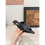 Damen elegante Mules mit geschwungenem Riemendetail R&B