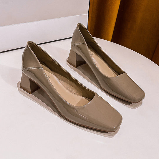 Damen Elegante Blockabsatz-Pumps mit quadratischer Zehenpartie und hochglänzender Oberfläche R&B