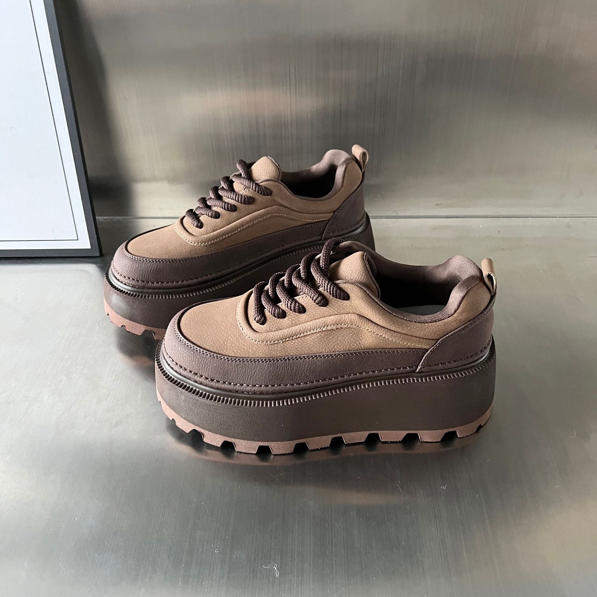 Damen Chunky Sneakers mit stablem Plateau und rutschfester Sohle R&B