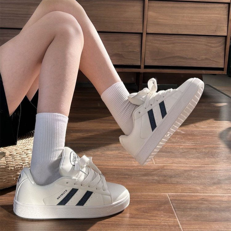Damen Modische Sneakers mit stylischen Akzenten und rutschfester Sohle