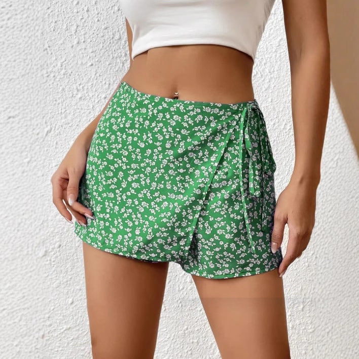 Damen Modische Shorts mit Blumendruck und elastischem Bund EB