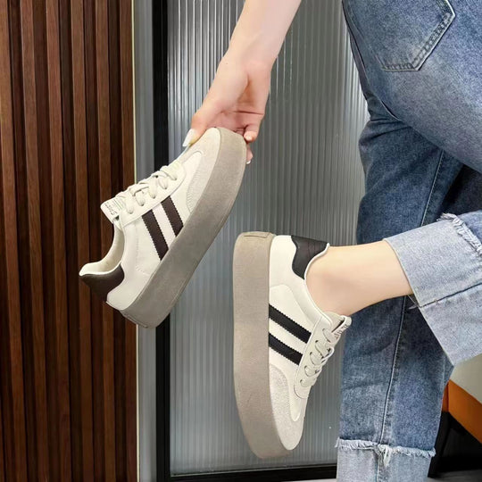 Damen Sportliche Plateausneaker mit trendigem Design R&B