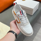 Damen Sneakers mit metallic Akzenten und bequemer Dämpfung R&B