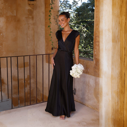 Damen Elegantes Langkleid mit V-Ausschnitt und fließendem Schnitt R&B