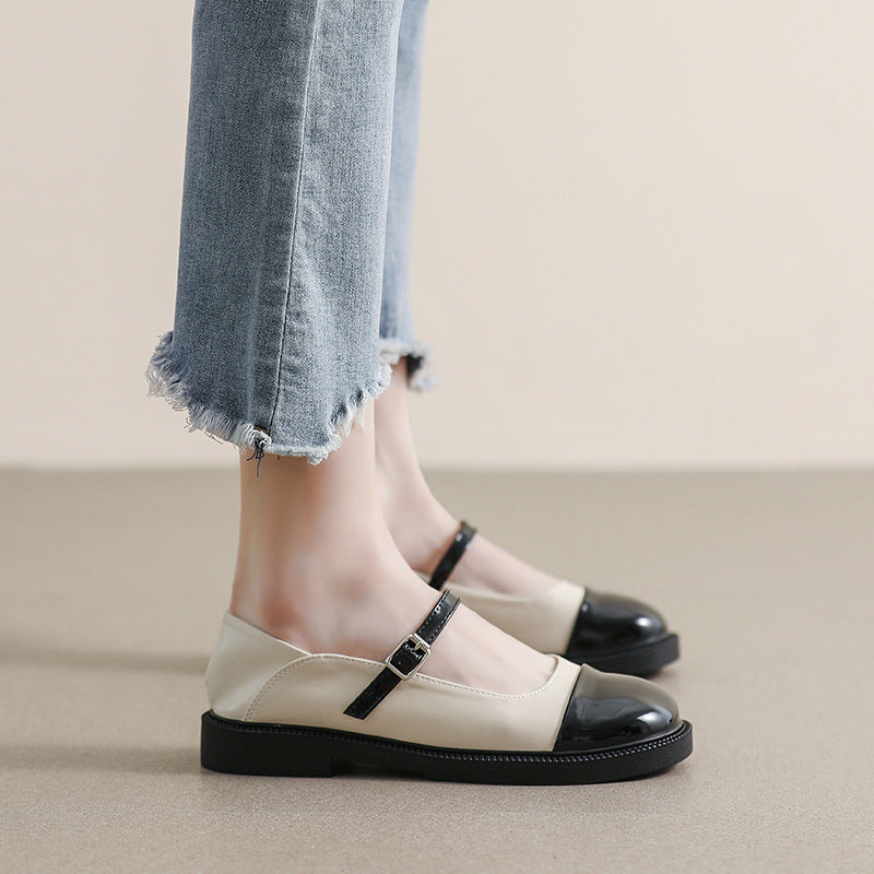Damen Mary-Jane Schuhe mit glänzendem Lack und verstellbarem Riemen