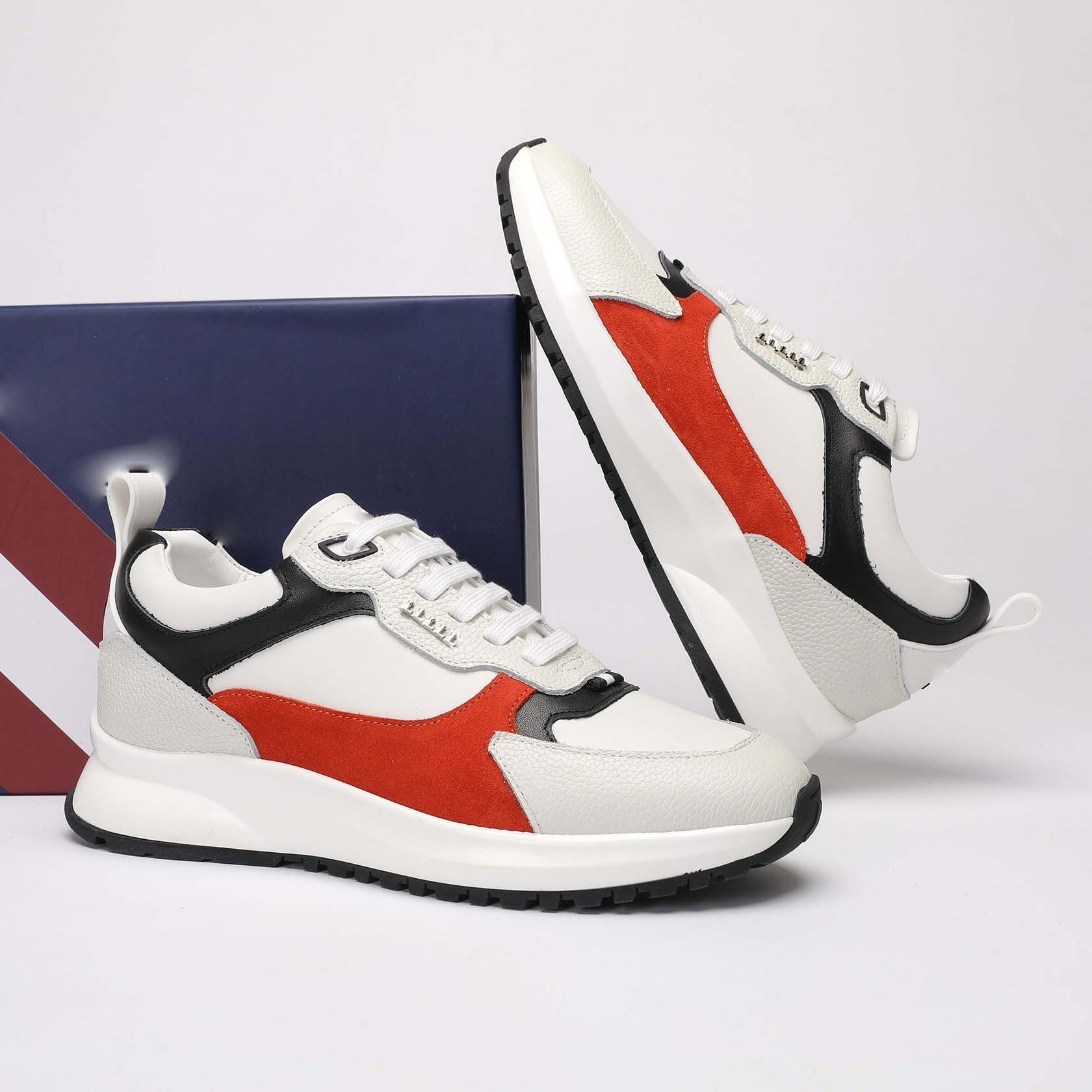 Damen Sportliche Lifestyle Sneakers mit atmungsaktiver Oberflächenstruktur und dämpfender Sohle R&B