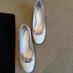 Damen Elegante Ballerina-Pumps mit verspieltem Schleifendetail und komfortablem Blockabsatz