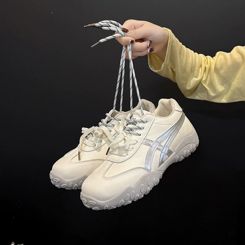 Damen Sportliche Sneaker mit bequemem Schnürsystem und robustem Profil R&B