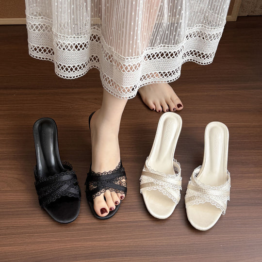Damen elegante Mules mit zarten Spitzen-Akzenten und komfortablem Absatz R&B