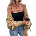 Damen modische Strickjacke mit voluminösen Ärmeln und Zopfmuster