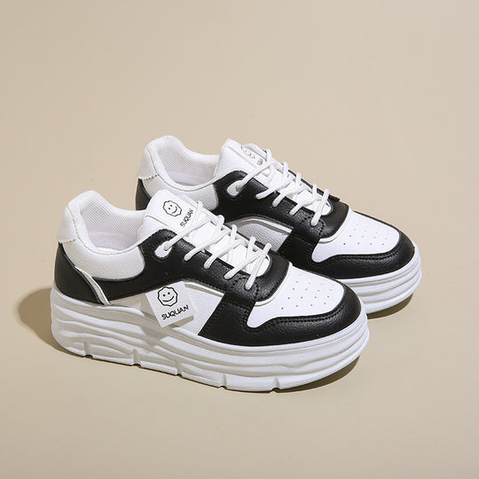 Damen Plattform Sneakers mit auffälligem Design und gepolsterter Sohle R&B