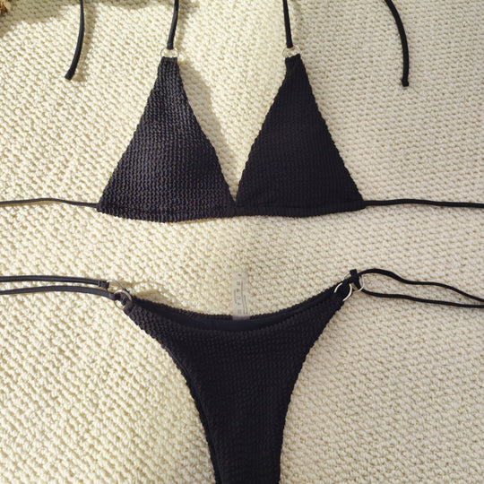 Damen Triangel-Bikini mit strukturiertem Gewebe und eleganten Ringverzierungen R&B