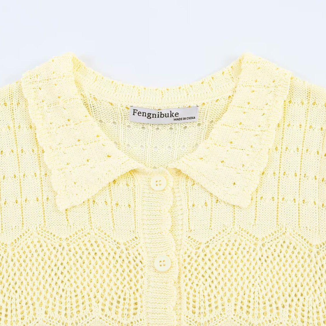Damen luftige Strickjacke mit feinen Lochmustern und knöpfbarem Design R&B
