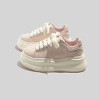 Damen Sneakers mit extrabreiter Komfortsohle und modernem Design
