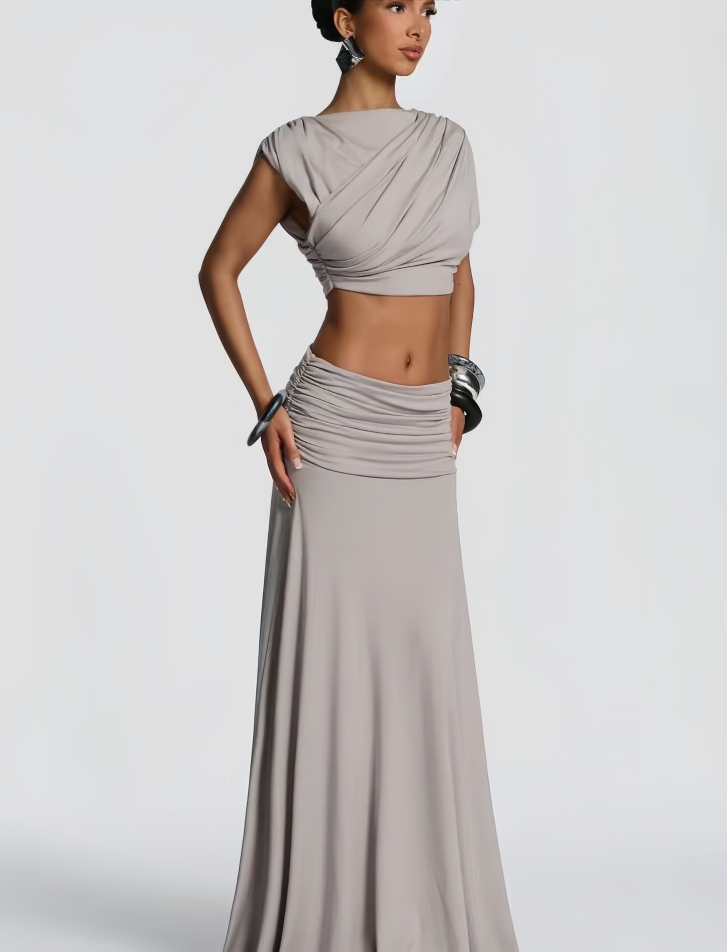 Damen Elegantes Wickelkleid mit fließendem Saum und raffinierten Drapierungen