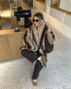 Damen luxuriöser Kunstfellmantel mit breitem Kragen und eleganten Details R&B