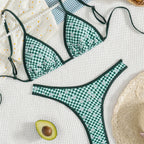 Damen Triangel-Bikini mit verspieltem Karomuster und floralen Akzenten R&B