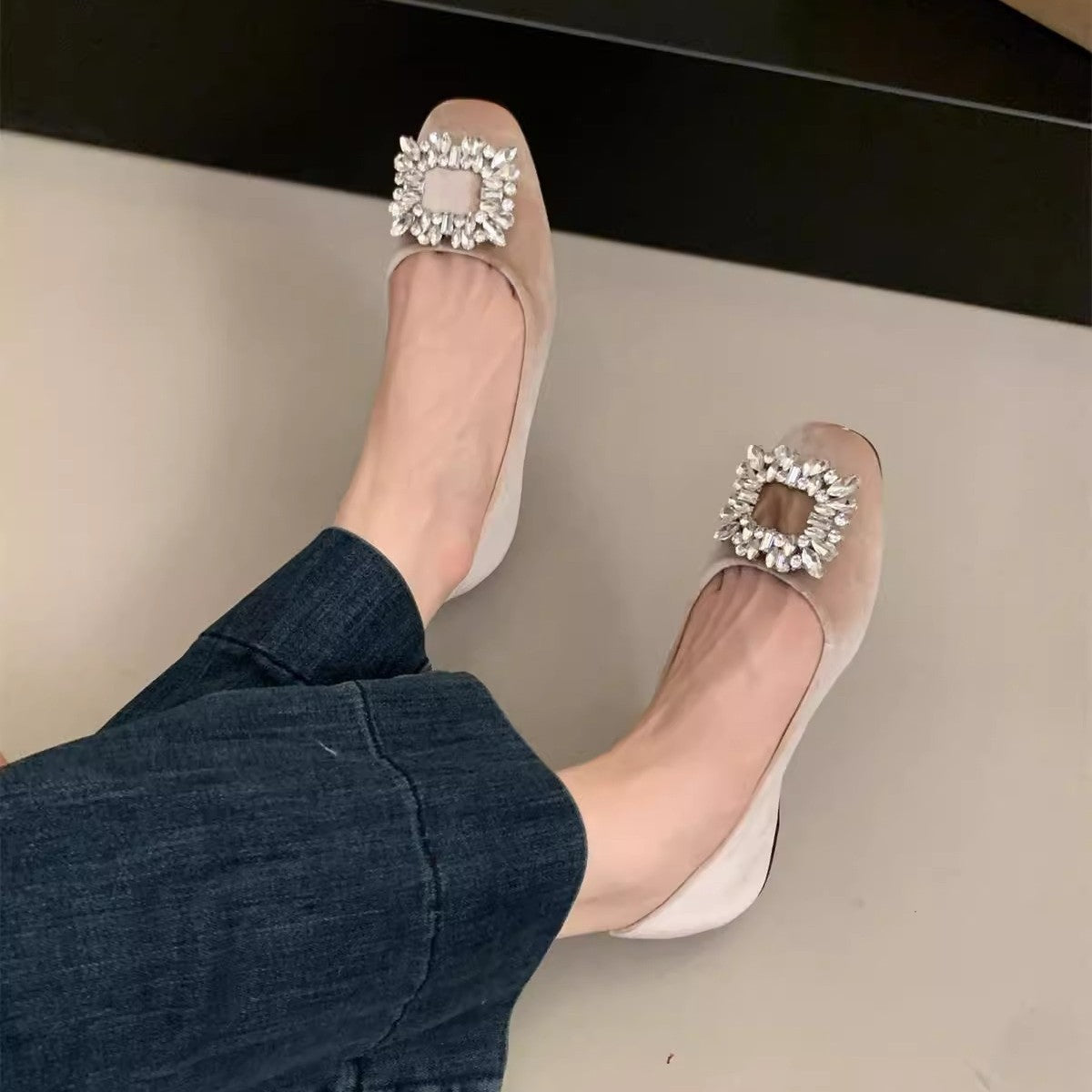 Damen raffinierte Ballerinas mit funkelndem Schmuckdetail und flexiblem Fußbett R&B