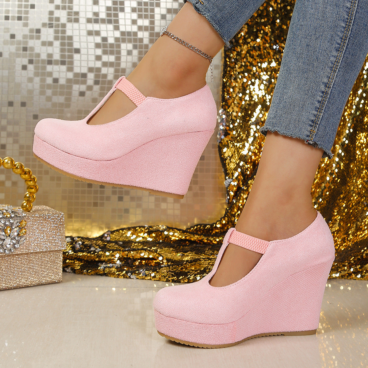 Damen Wedge-Pumps mit schickem T-Strap-Design R&B