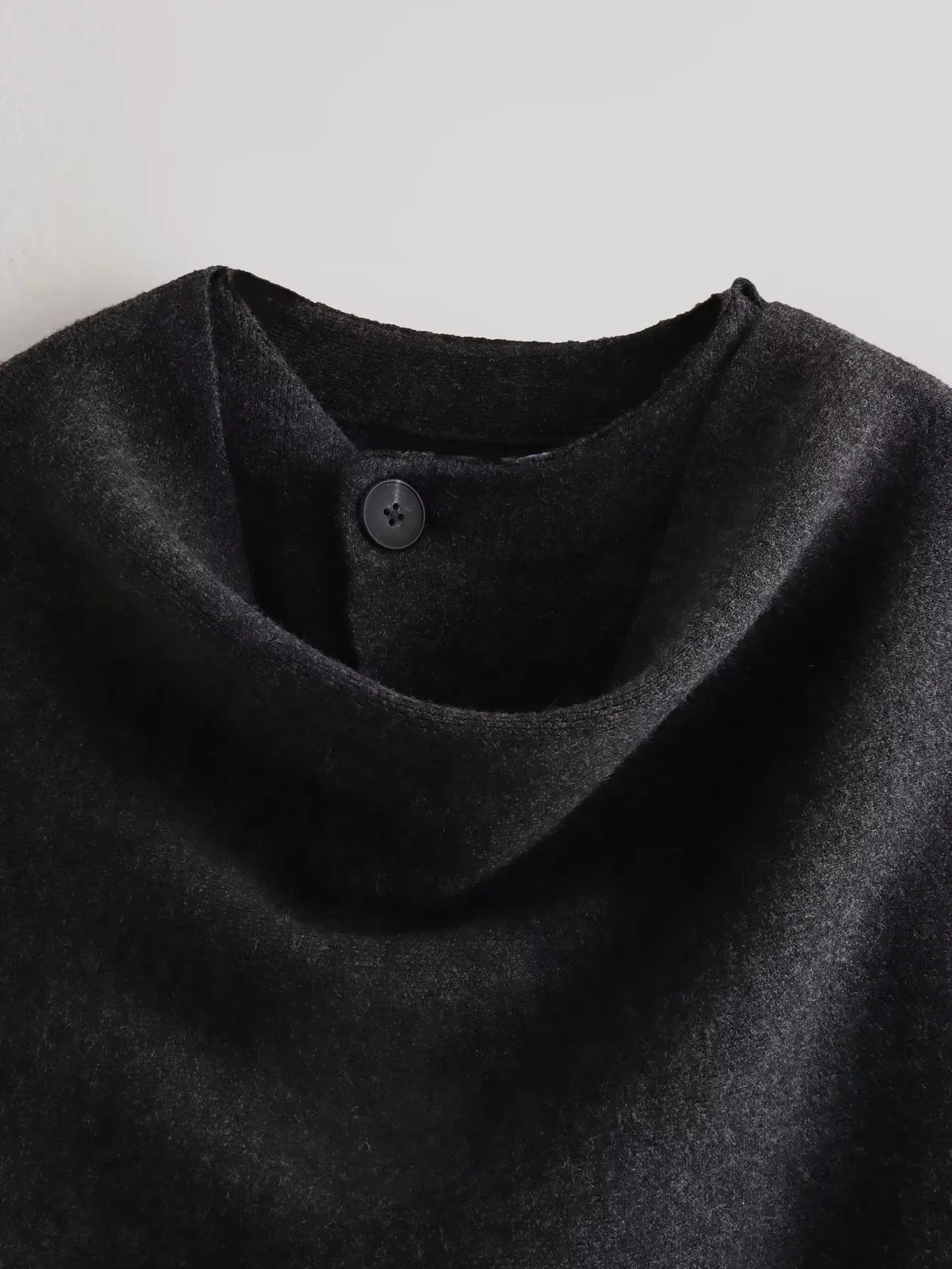 R&B | Boulevard Asymmetrischer Schal Verkürzte Gestrickte Jacke
