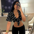 Damen Crop-Top mit verspieltem Punktedesign und Knotenfront R&B