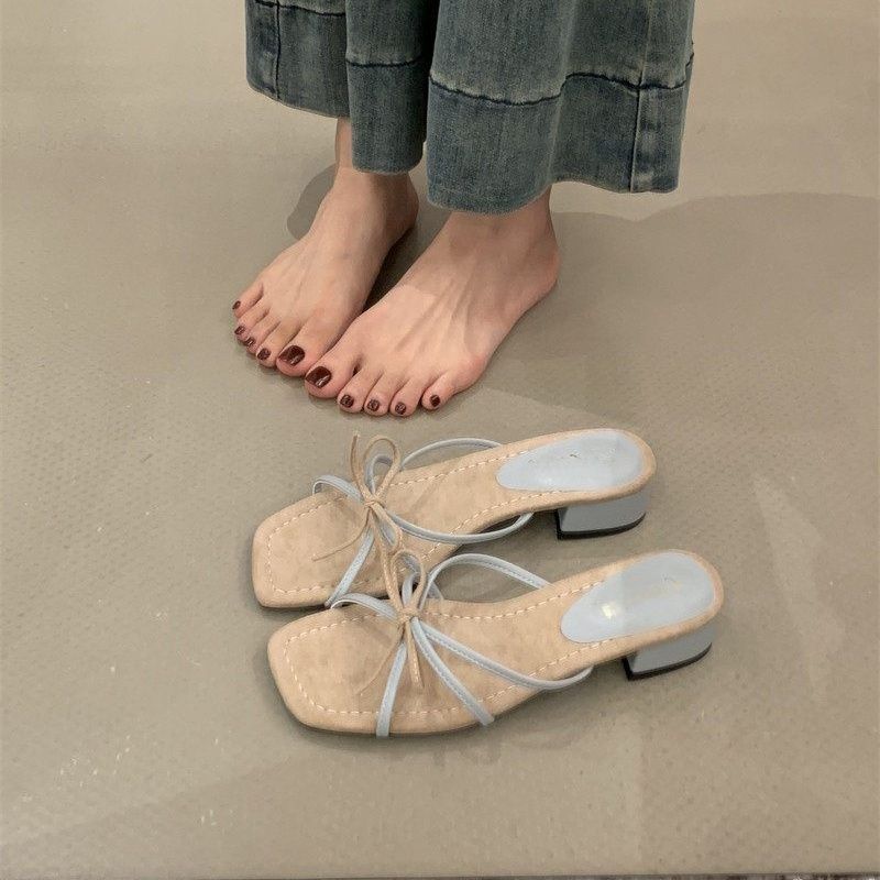 Damen elegante Sandalen mit zierlichen Riemen und niedrigem Absatz R&B