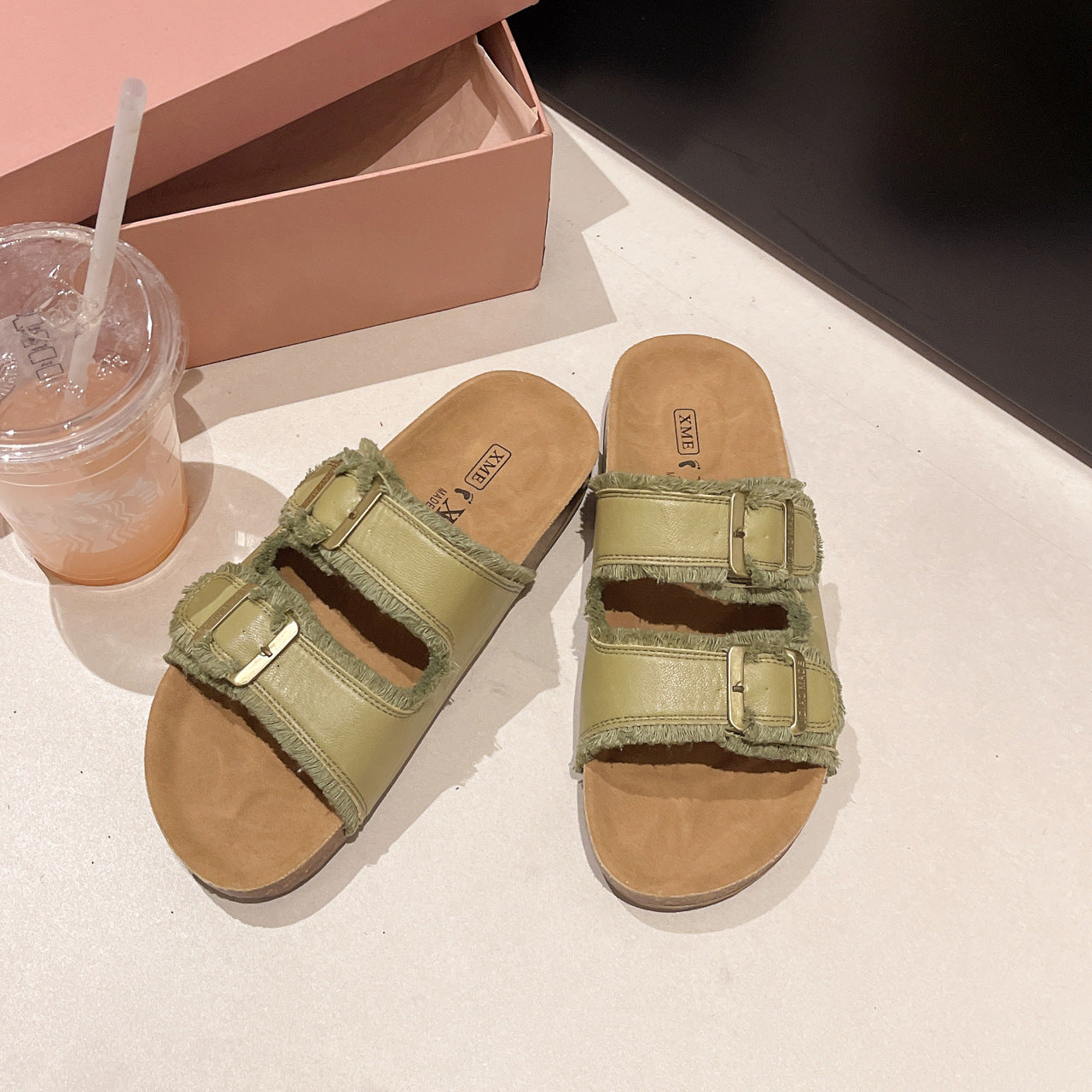 Damen Komfortable und stilvolle Clogs mit doppeltem Riemen und Verstellbarem Schnallenverschluss EB