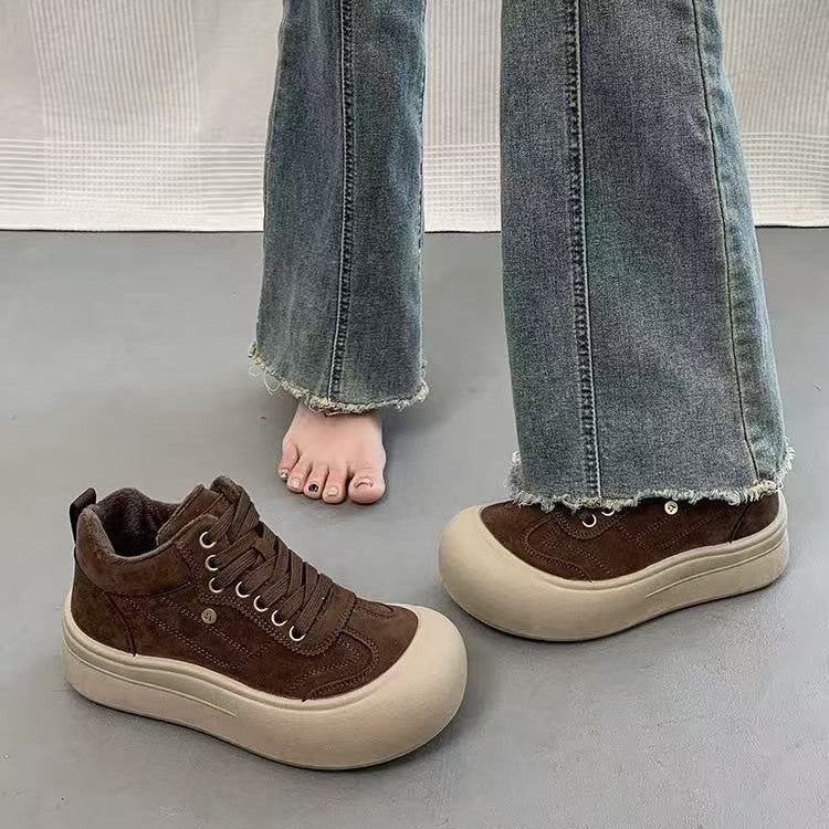 Damen Chunky Sneakers mit weichem Veloursleder und dämpfender Sohle