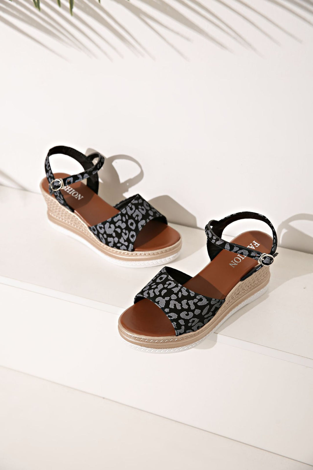Damen Wedge-Sandalen mit modischen Mustern und verstellbarem Riemen R&B