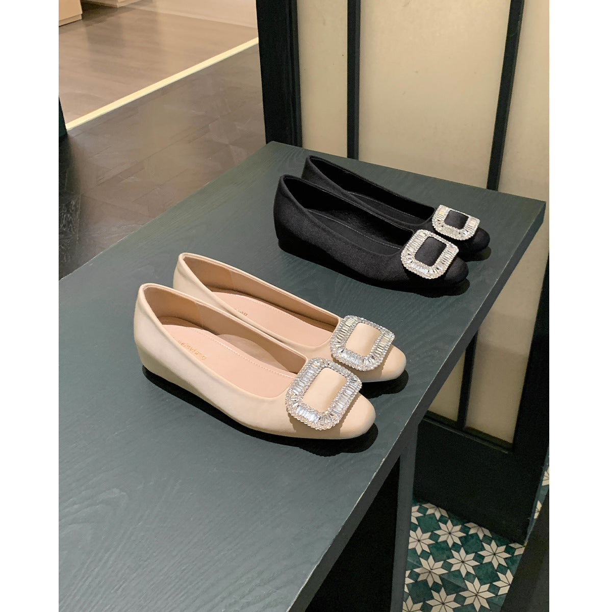 Damen Ballerinas mit elegantem Strassdetail und komfortablem Fußbett