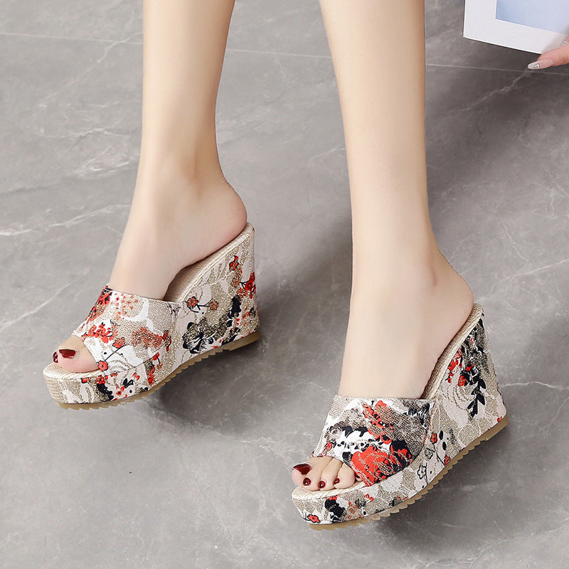 Damen Keilabsatz-Sandaletten mit floralem Design R&B