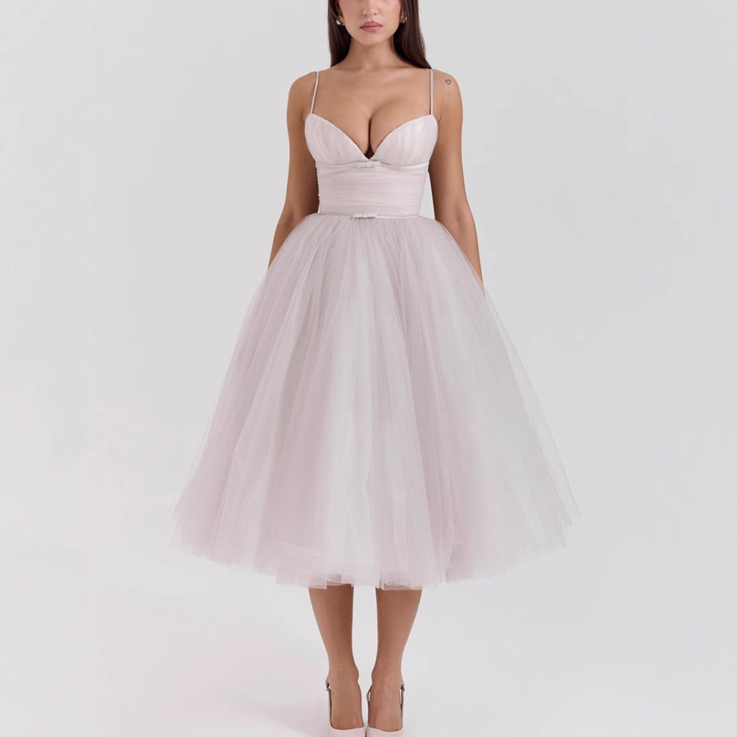 Damen Tüllkleid mit eleganter A-Linien Silhouette und verstellbaren Spaghettiträgern R&B