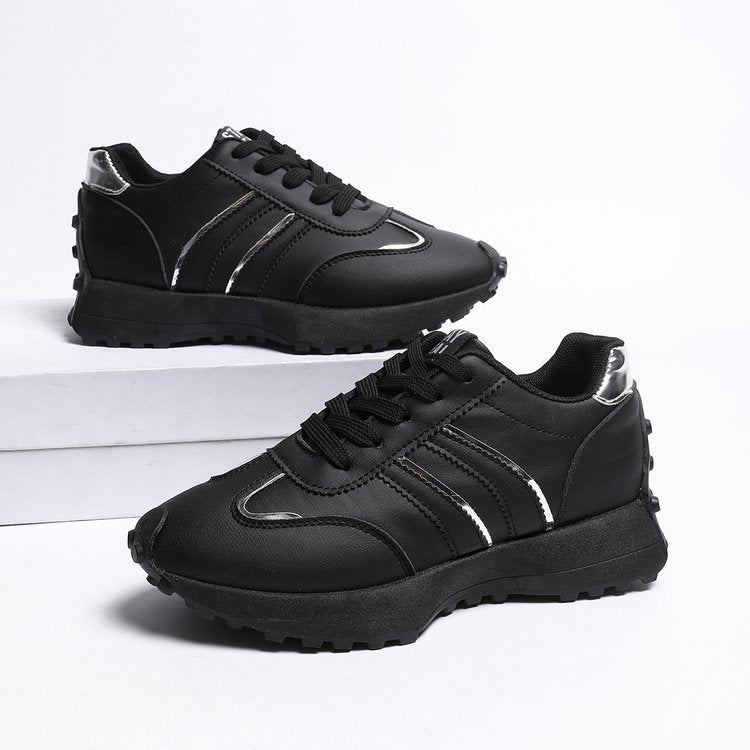 Damen Sportliche Sneakers mit futuristischem Design R&B