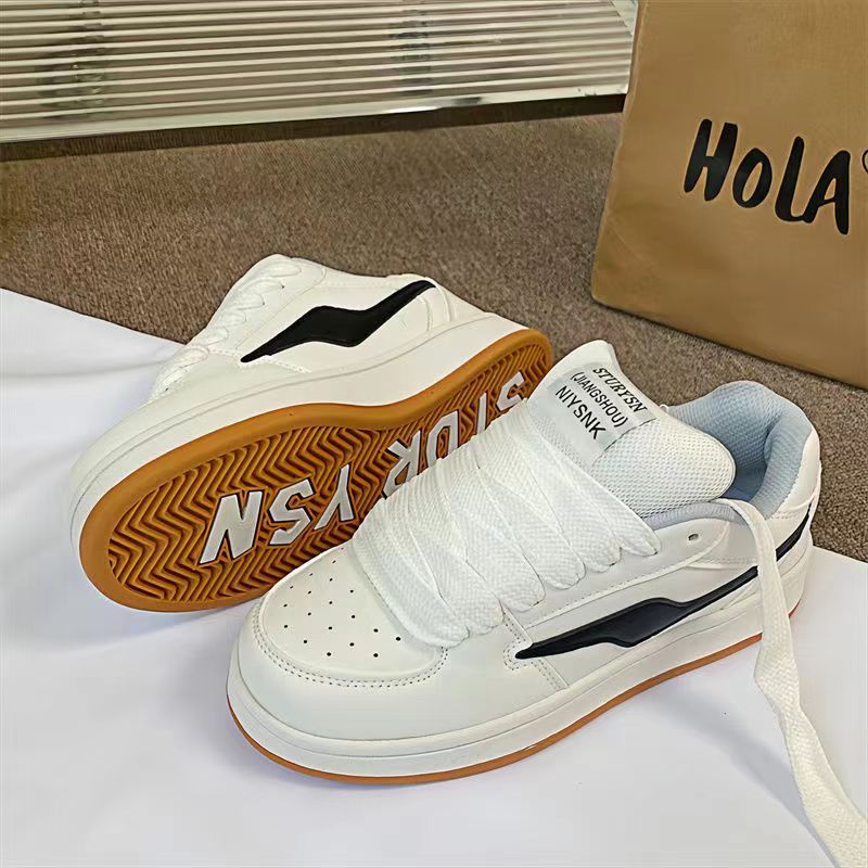 Damen Sneaker mit sportlichem Design und rutschfester Gummisohle R&B