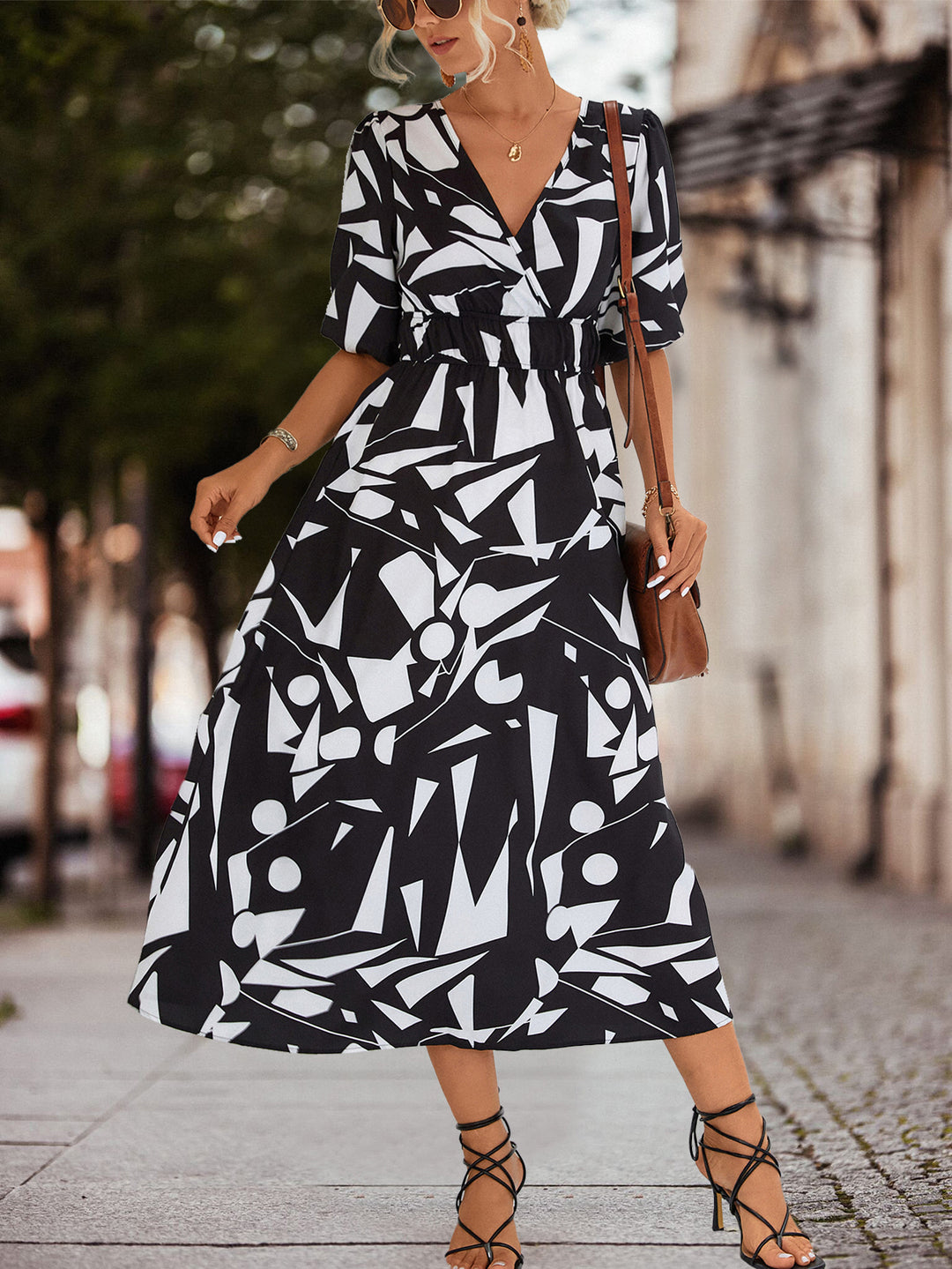 Damen Midikleid mit geometrischem Muster und elastischem Bund R&B