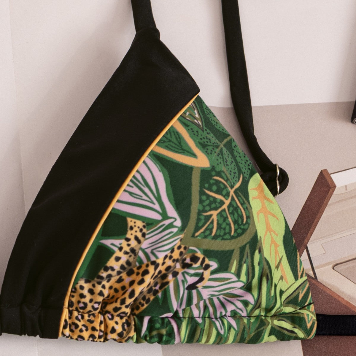 Damen Triangle-Bikini mit strapazierfähigem und hochmodernem Design