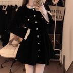 R&B | Schlankes Kleid Im Chanel Stil