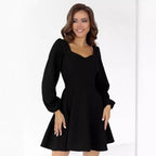 Damen Minikleid mit Puffärmel und Herz-Ausschnitt R&B