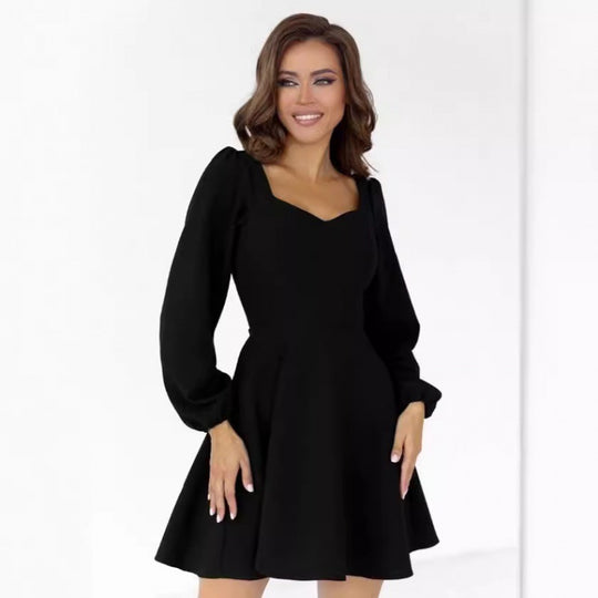 Damen Minikleid mit Puffärmel und Herz-Ausschnitt R&B